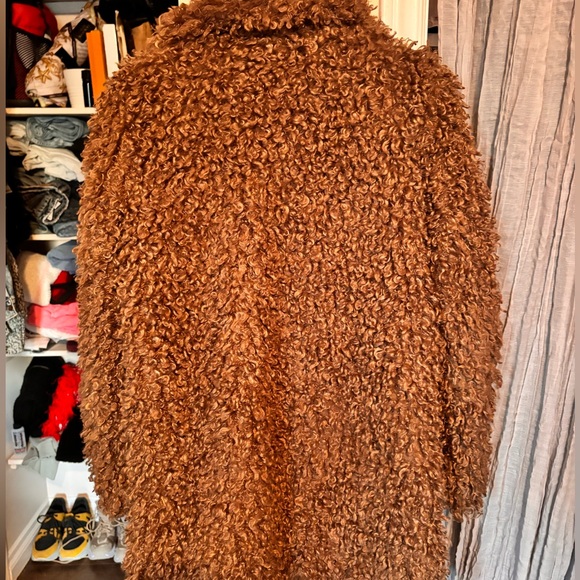 Xs gently used Zara teddy bear style jacket. Mid thigh length. - Picture 4 of 5